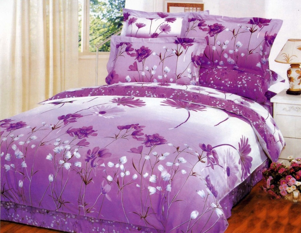 Фиолетовая расцветка белья