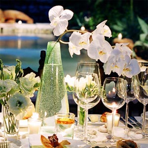 украшение стола цветами и свечами фото19