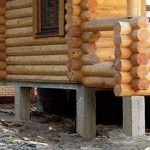 Как утеплить фундамент деревянного дома снаружи