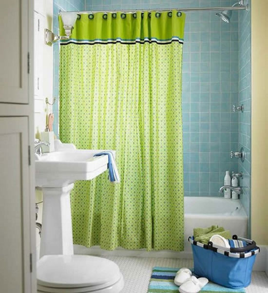 Фисташковый и голубой цвет в интерьере ванной комнаты
