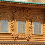 Какими бывают деревянные наличники на окна?
