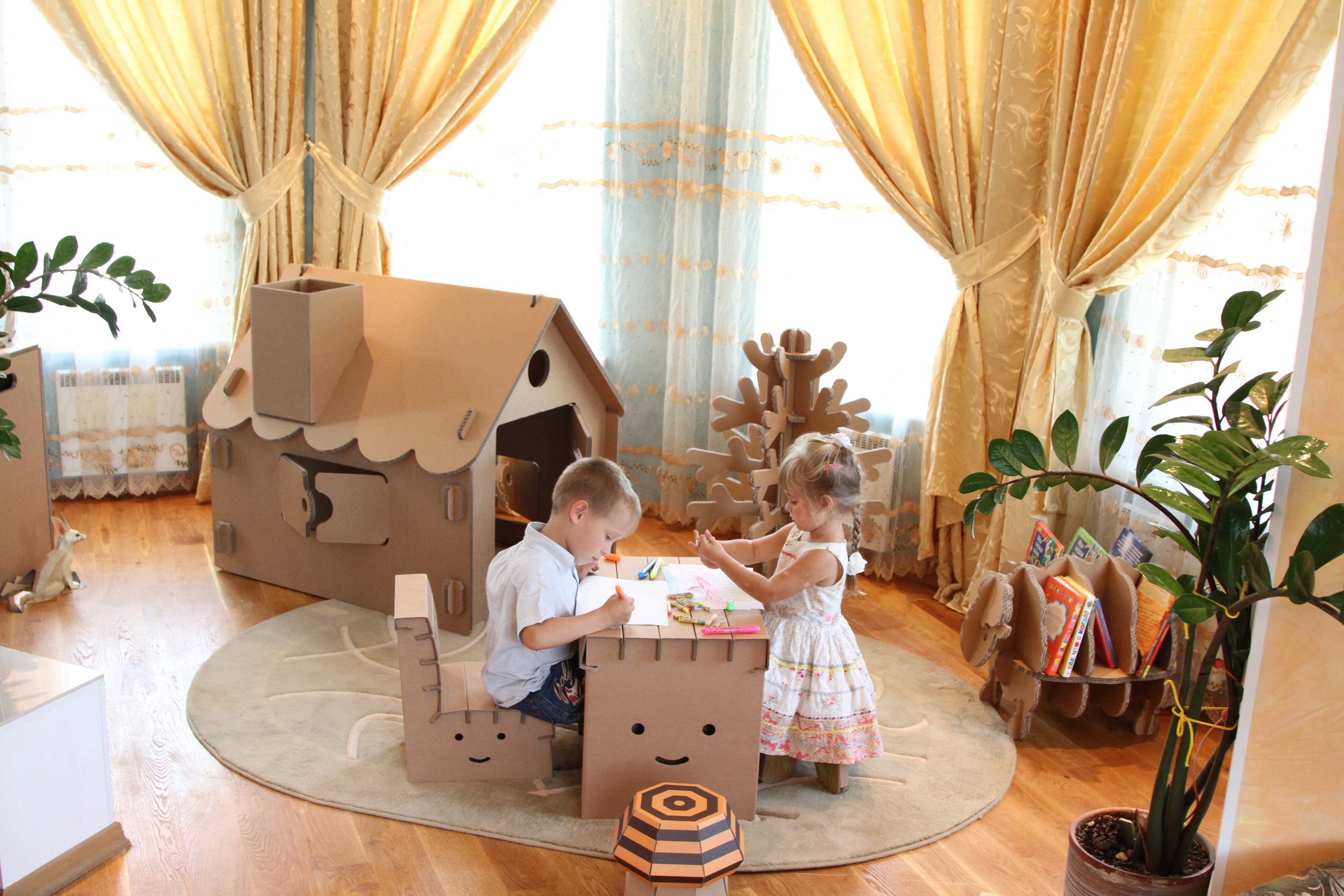 Мебель из картонных коробок для детей